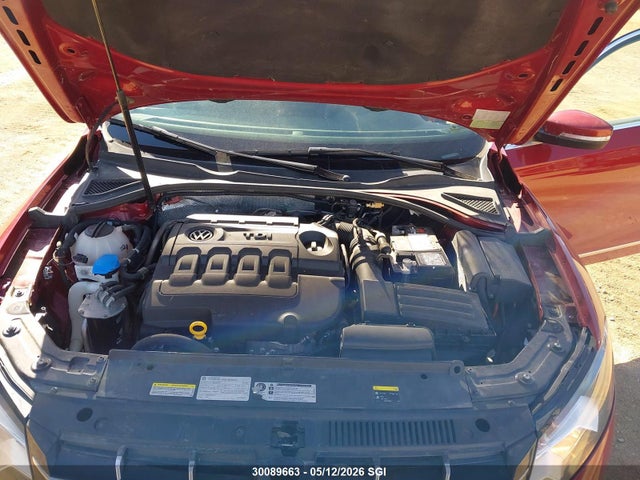 30089663 :رقم المزاد ، 1VWCV7A3XFC054233 vin ، 2015 Volkswagen Passat Sel مزاد بيع