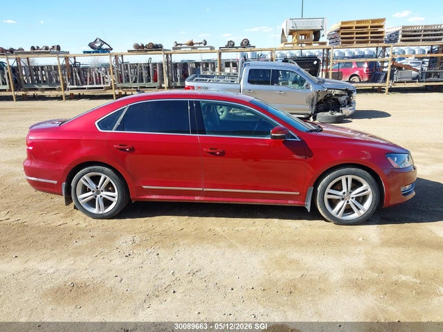 30089663 :رقم المزاد ، 1VWCV7A3XFC054233 vin ، 2015 Volkswagen Passat Sel مزاد بيع
