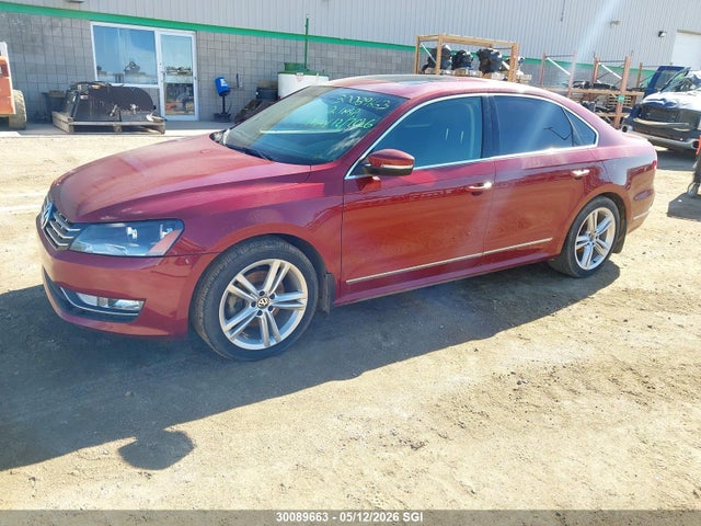 30089663 :رقم المزاد ، 1VWCV7A3XFC054233 vin ، 2015 Volkswagen Passat Sel مزاد بيع