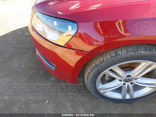 30089663 :رقم المزاد ، 1VWCV7A3XFC054233 vin ، 2015 Volkswagen Passat Sel مزاد بيع