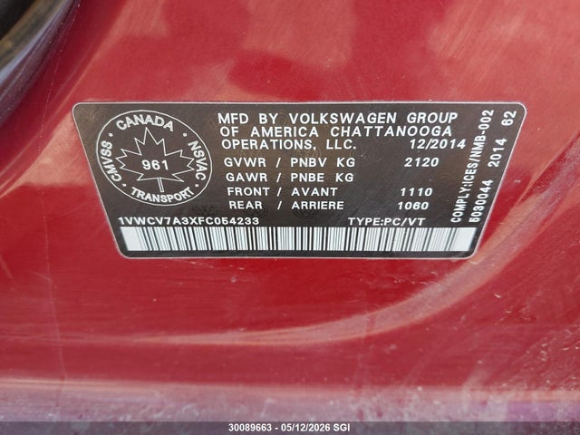 30089663 :رقم المزاد ، 1VWCV7A3XFC054233 vin ، 2015 Volkswagen Passat Sel مزاد بيع