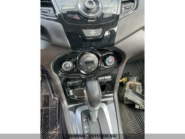 Продажа на аукционе авто 2015 Ford Fiesta Titanium, vin: 3FADP4CJ8FM184124, номер лота: 30089944