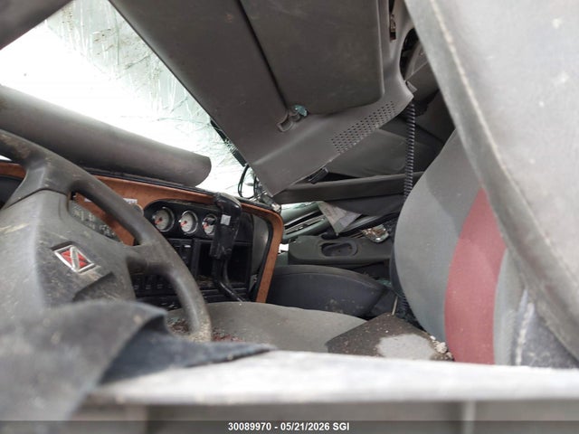 30089970 :رقم المزاد ، 1HSDJAPR7FH658151 vin ، 2015 International Prostar مزاد بيع