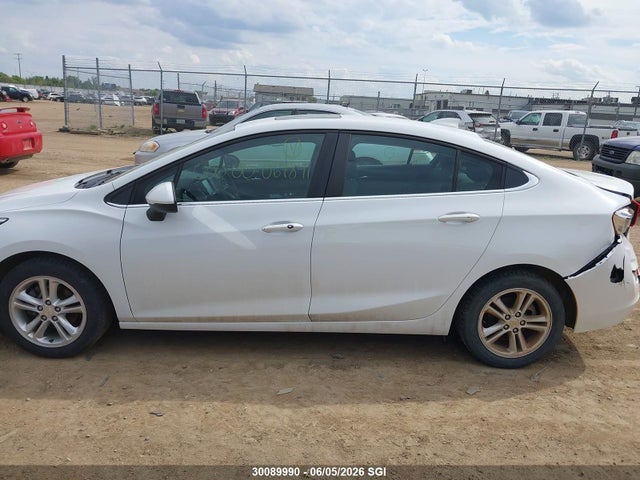 2018 Chevrolet Cruze Lt მანქანა იყიდება აუქციონზე, vin: 1G1BE5SM5J7171898, აუქციონის ნომერი: 30089990