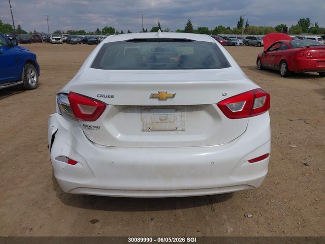 2018 Chevrolet Cruze Lt მანქანა იყიდება აუქციონზე, vin: 1G1BE5SM5J7171898, აუქციონის ნომერი: 30089990