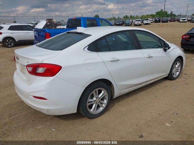 2018 Chevrolet Cruze Lt მანქანა იყიდება აუქციონზე, vin: 1G1BE5SM5J7171898, აუქციონის ნომერი: 30089990