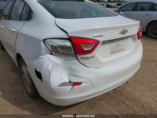 2018 Chevrolet Cruze Lt მანქანა იყიდება აუქციონზე, vin: 1G1BE5SM5J7171898, აუქციონის ნომერი: 30089990