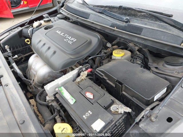 Chrysler 200 Limited 2016 1C3CCCAB4GN158686 Image 10