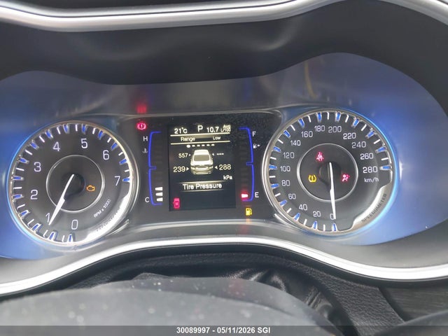 Chrysler 200 Limited 2016 1C3CCCAB4GN158686 Image 7