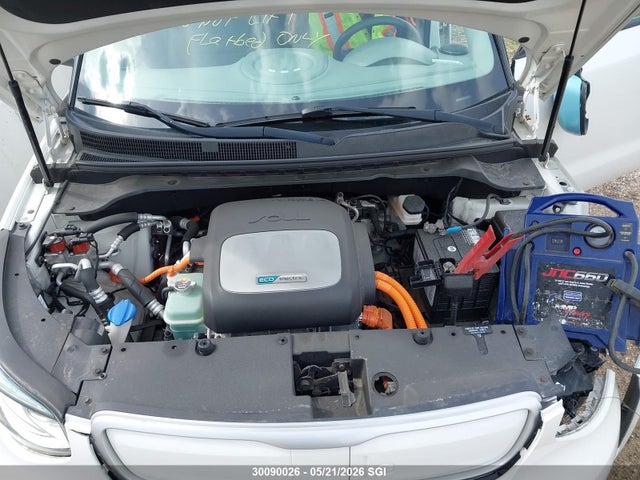 2017 Kia Soul Ev მანქანა იყიდება აუქციონზე, vin: KNDJX3AE1H7023267, აუქციონის ნომერი: 30090026