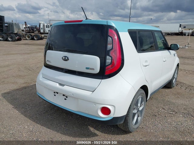 2017 Kia Soul Ev მანქანა იყიდება აუქციონზე, vin: KNDJX3AE1H7023267, აუქციონის ნომერი: 30090026