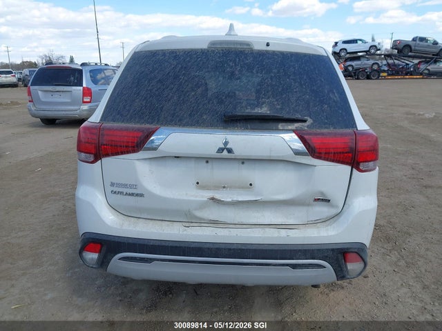 30089814 :رقم المزاد ، JA4AZ2A32LZ607025 vin ، 2020 Mitsubishi Outlander Es مزاد بيع