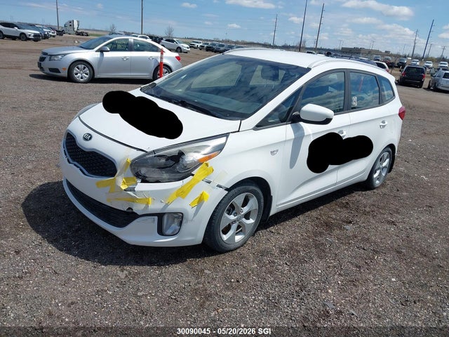 KNAHT8A30G7163425 KIA Rondo