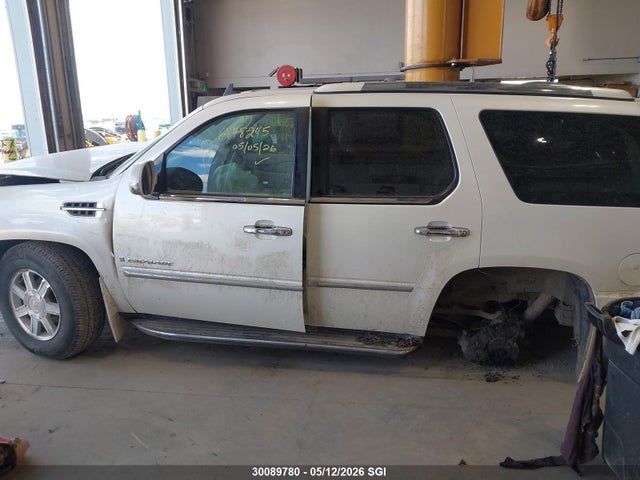 30089780 :رقم المزاد ، 1GYFK63857R387654 vin ، 2007 Cadillac Escalade Luxury مزاد بيع
