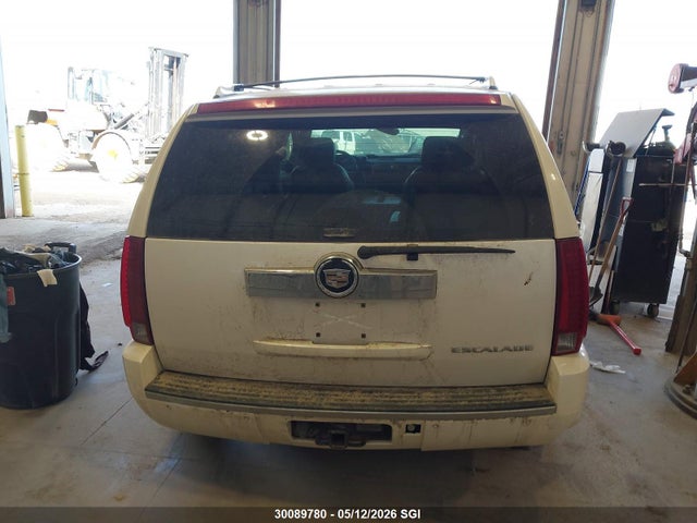 30089780 :رقم المزاد ، 1GYFK63857R387654 vin ، 2007 Cadillac Escalade Luxury مزاد بيع
