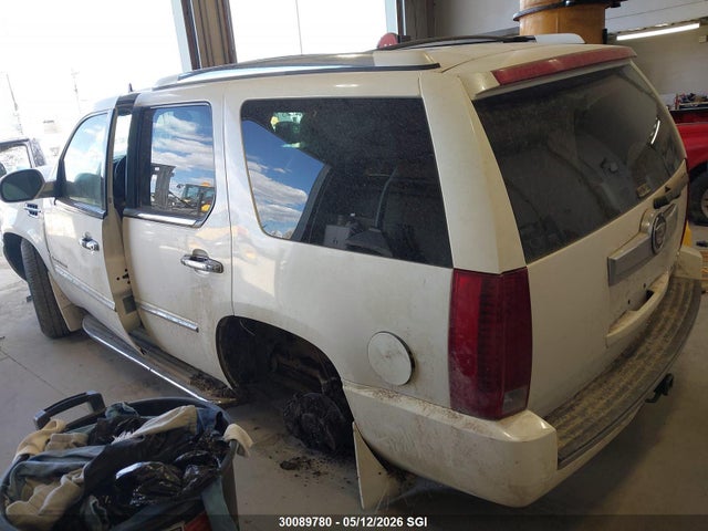 30089780 :رقم المزاد ، 1GYFK63857R387654 vin ، 2007 Cadillac Escalade Luxury مزاد بيع