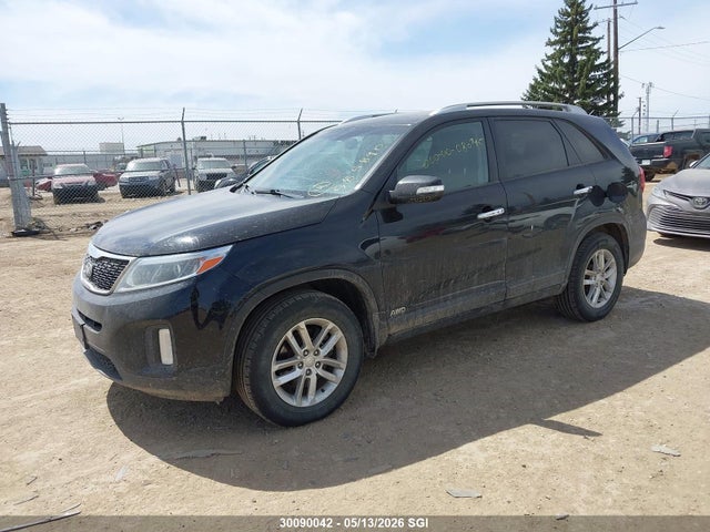 5XYKTDA73FG585890 KIA SORENTO LX