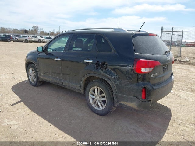 5XYKTDA73FG585890 KIA SORENTO LX