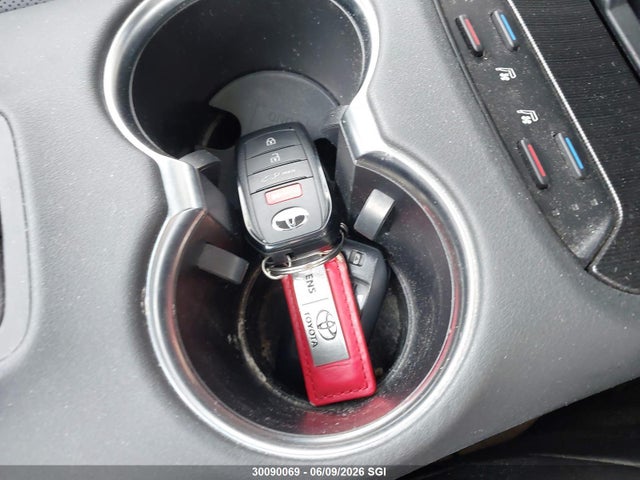 30090069 :رقم المزاد ، JTEAAAAH2PJ130390 vin ، 2023 Toyota Venza Limited مزاد بيع