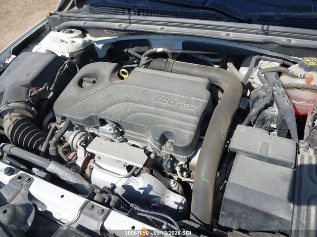 1G1ZB5STXNF212679 Chevrolet MALIBU LS