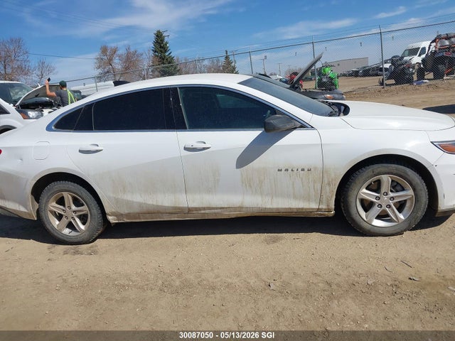 1G1ZB5STXNF212679 Chevrolet MALIBU LS