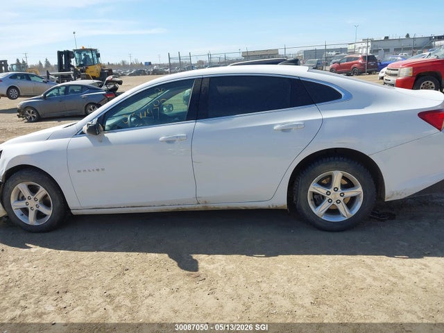 1G1ZB5STXNF212679 Chevrolet MALIBU LS