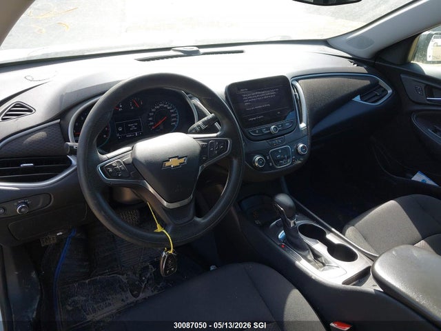 1G1ZB5STXNF212679 Chevrolet MALIBU LS