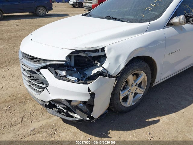 1G1ZB5STXNF212679 Chevrolet MALIBU LS