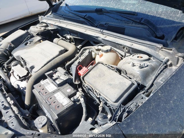 1G1ZD5ST7KF161549 Chevrolet MALIBU LT