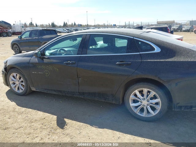 1G1ZD5ST7KF161549 Chevrolet MALIBU LT
