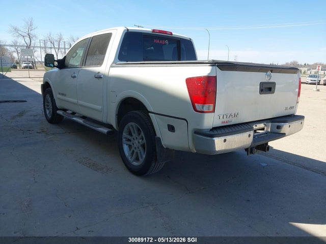 30089172 :رقم المزاد ، 1N6AA0EC3FN510680 vin ، 2015 Nissan Titan S/sv/sl/pro-4x مزاد بيع