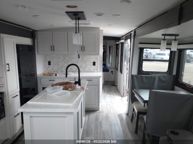 30090135 :رقم المزاد ، 1UJBK0BT0R14S0083 vin ، 2024 Jayco  مزاد بيع