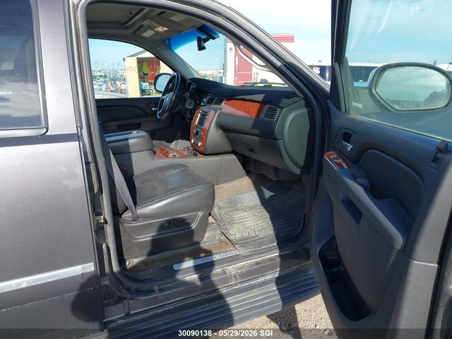 Продажа на аукционе авто 2011 Chevrolet Tahoe K1500 Ltz, vin: 1GNSKCE00BR207698, номер лота: 30090138