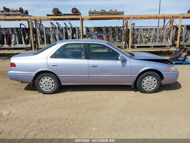 30072638 :رقم المزاد ، JT2BG22K0W0113138 vin ، 1998 Toyota Camry Ce/le/xle مزاد بيع