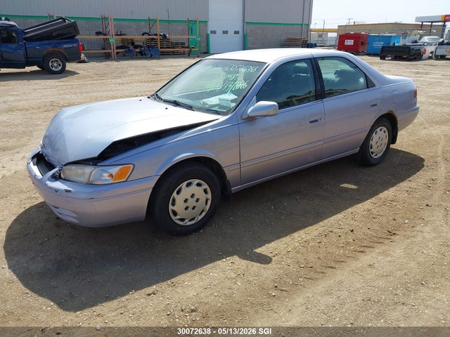 30072638 :رقم المزاد ، JT2BG22K0W0113138 vin ، 1998 Toyota Camry Ce/le/xle مزاد بيع