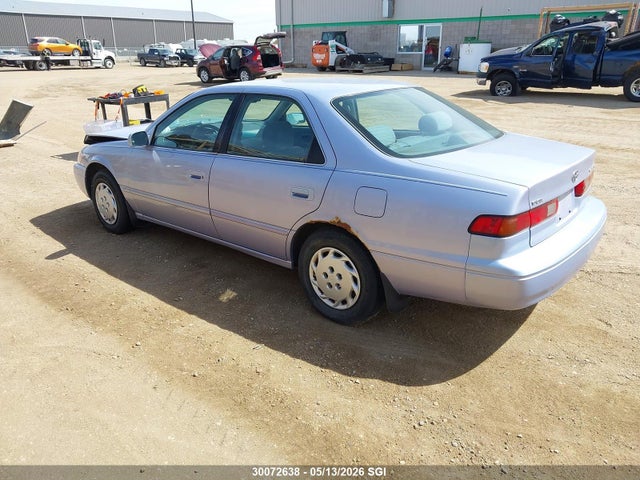 30072638 :رقم المزاد ، JT2BG22K0W0113138 vin ، 1998 Toyota Camry Ce/le/xle مزاد بيع