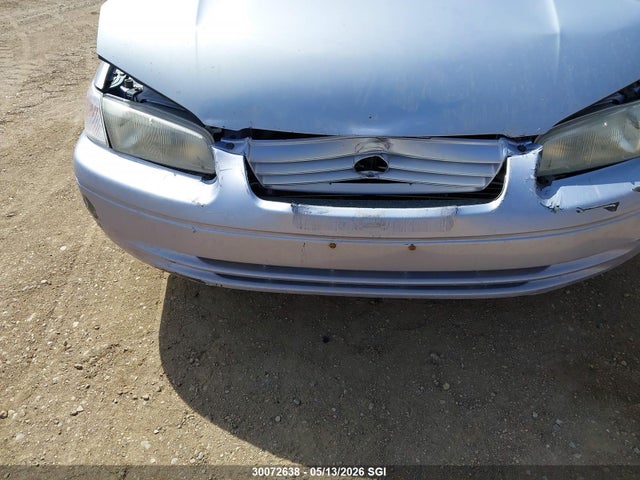 30072638 :رقم المزاد ، JT2BG22K0W0113138 vin ، 1998 Toyota Camry Ce/le/xle مزاد بيع