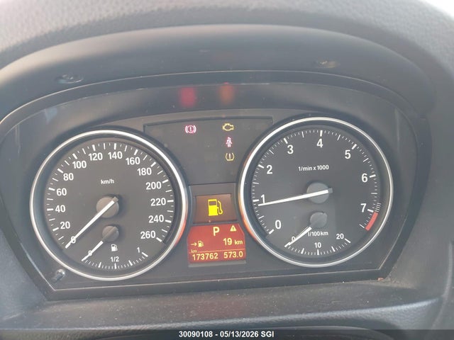 30090108 :رقم المزاد ، WBAPK73549A449775 vin ، 2009 Bmw 328 Xi مزاد بيع