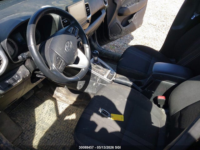 2020 Hyundai Venue Sel/denim მანქანა იყიდება აუქციონზე, vin: KMHRC8A32LU024928, აუქციონის ნომერი: 30088457