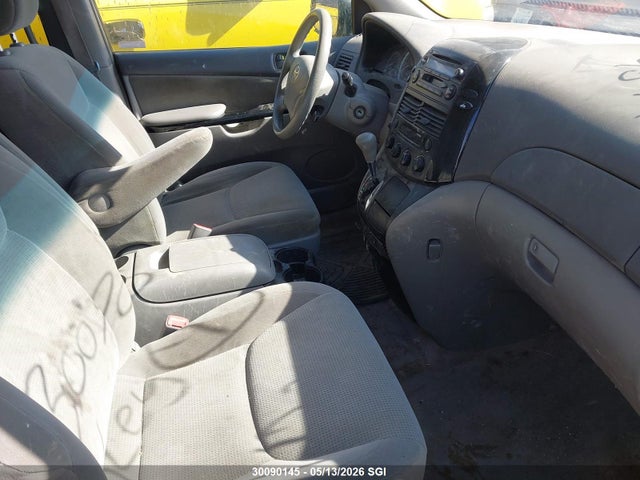 30090145 :رقم المزاد ، 5TDZA23C25S330295 vin ، 2005 Toyota Sienna Ce/le مزاد بيع