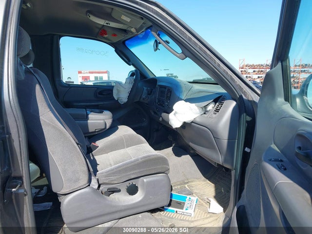 Продажа на аукционе авто 2002 Ford F150, vin: 2FTRX18WX2CA77973, номер лота: 30090288