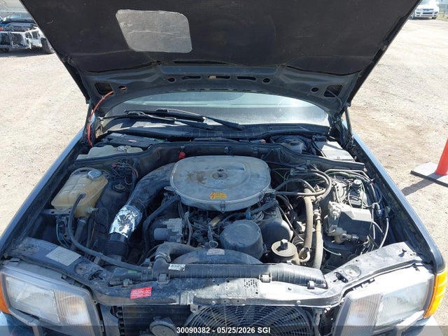 30090382 :رقم المزاد ، WDBCA35D9GA226919 vin ، 1986 Mercedes-benz 420 Sel مزاد بيع