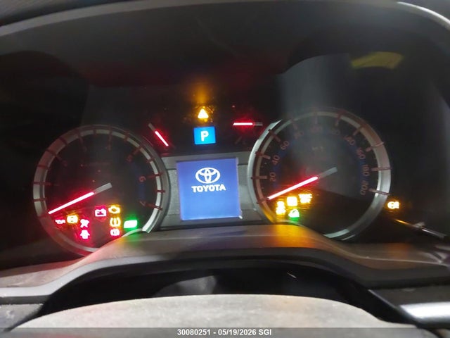 Продажа на аукционе авто 2017 Toyota 4runner Sr5 Prem/ltdl/trail/trd, vin: JTEBU5JR0H5458199, номер лота: 30080251