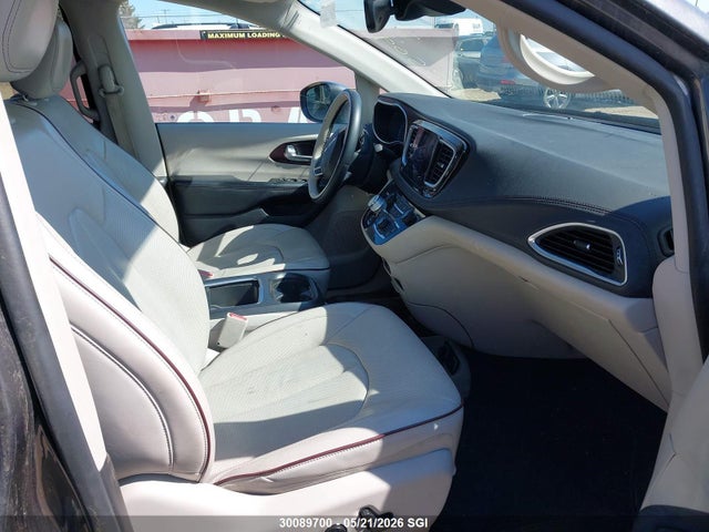 2C4RC1GGXHR532509 Chrysler Pacifica Limited