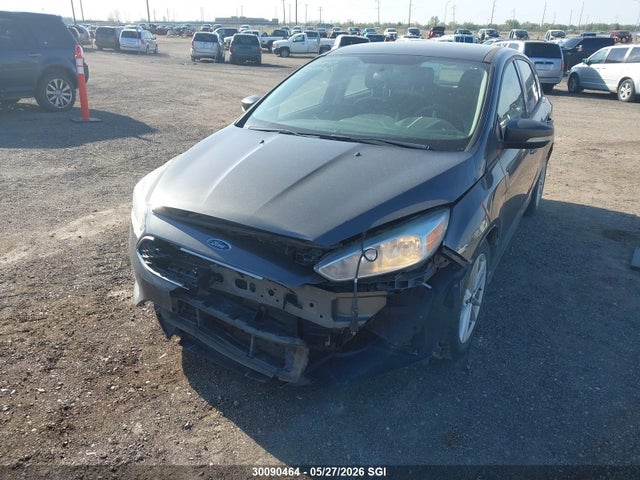 1FADP3K2XFL303037 Ford FOCUS SE