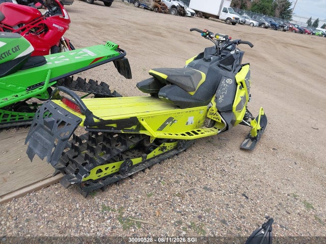 30090528 :رقم المزاد ، SN1ELS8R9KC332495 vin ، 2019 Polaris  مزاد بيع