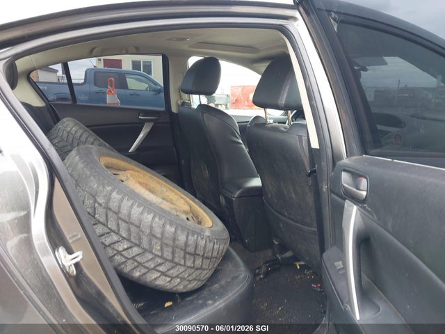 30090570 :رقم المزاد ، JM1BL1V70C1646715 vin ، 2012 Mazda 3 I مزاد بيع