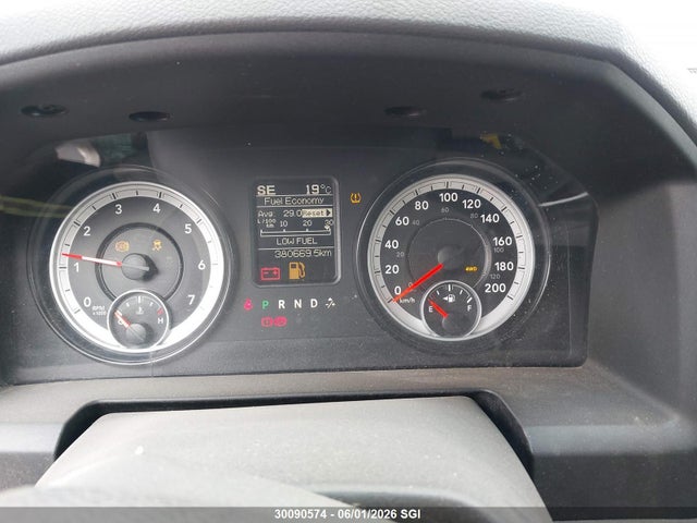 30090574 :رقم المزاد ، 1C6RR7TT8ES320570 vin ، 2014 Ram 1500 Slt مزاد بيع