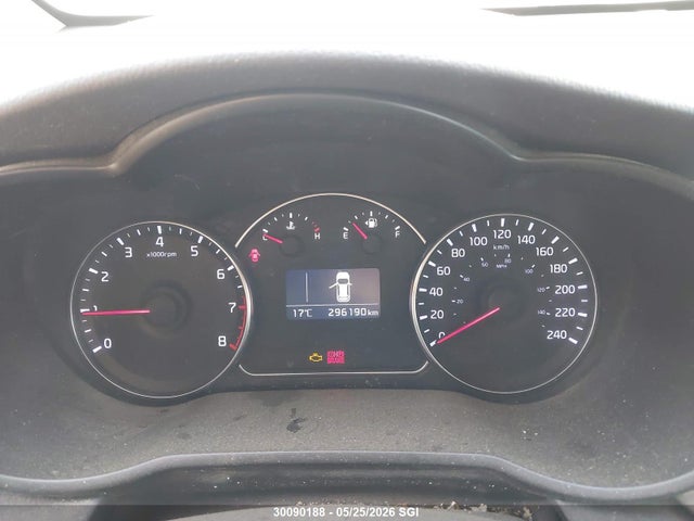 2015 Kia Rondo მანქანა იყიდება აუქციონზე, vin: KNAHT8A37F7088205, აუქციონის ნომერი: 30090188