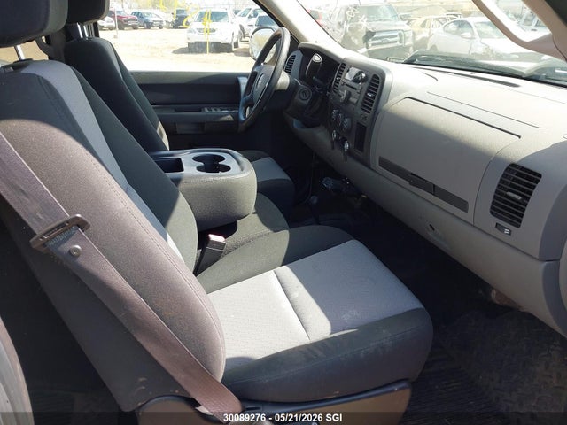 30089276 :رقم المزاد ، 3GTEK13CX9G238281 vin ، 2009 Gmc Sierra K1500/k1500 Sl مزاد بيع